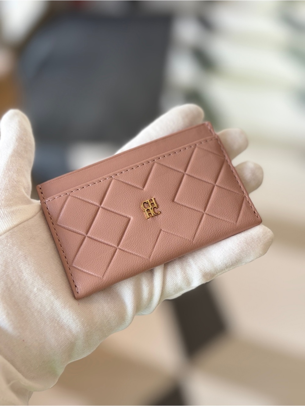 New Authentic Carolina Herrera Quilted Leather Matte Blush Pink Slim Credit Card
